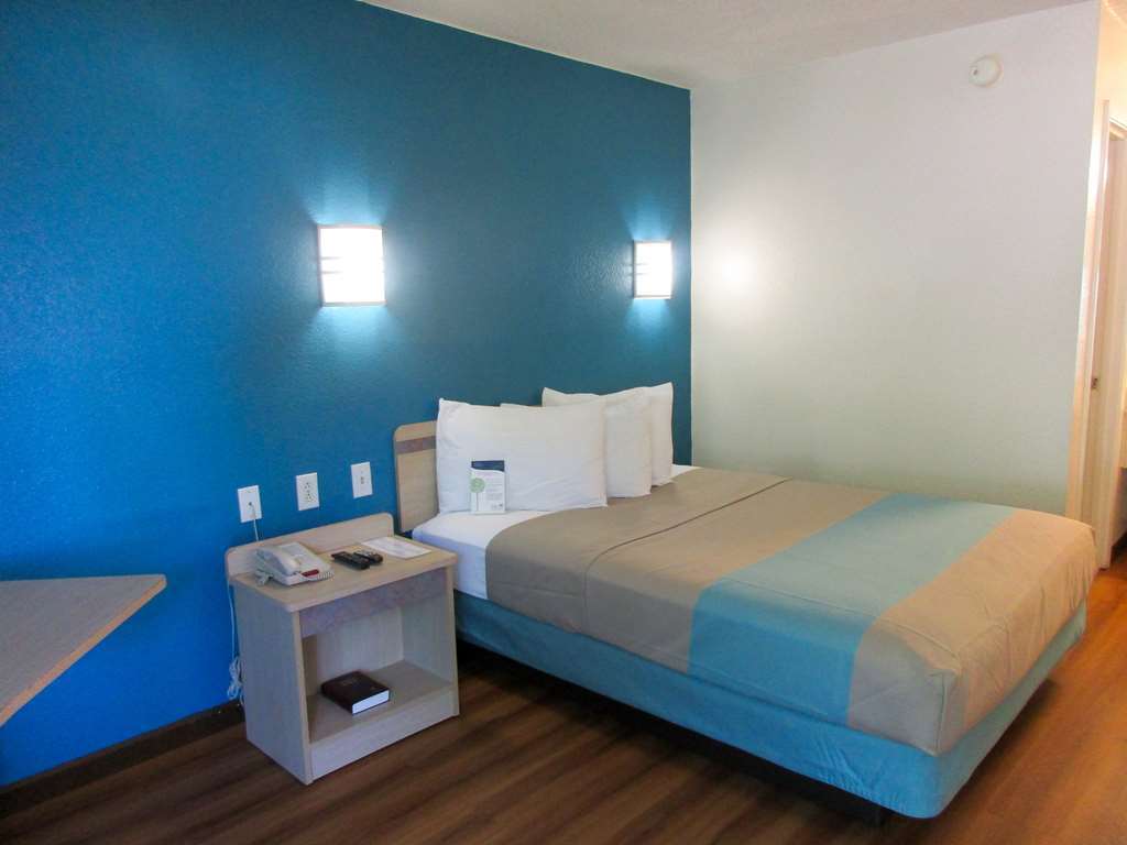Motel 6 Huntsville - Madison Værelse billede