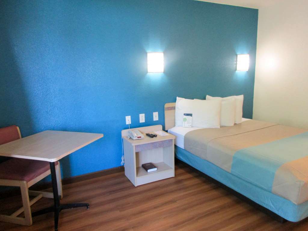 Motel 6 Huntsville - Madison Værelse billede
